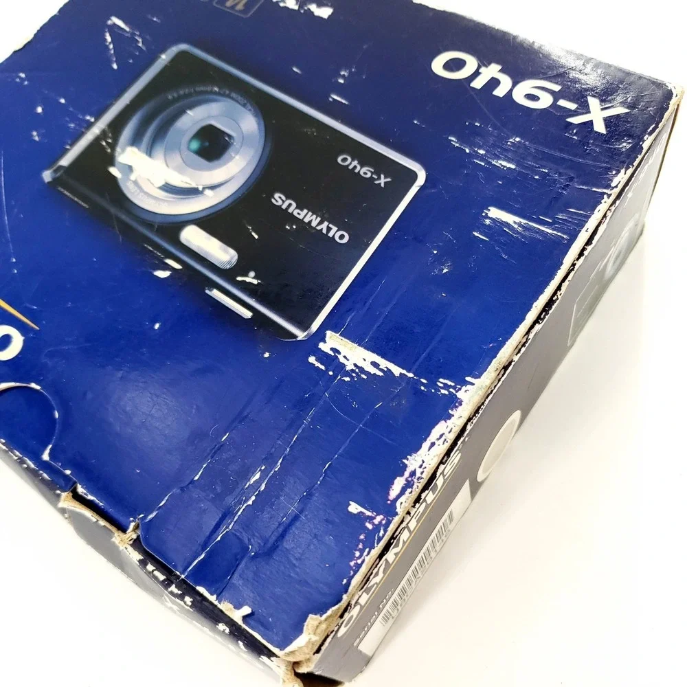 Olympus X-940 14.0MP Digital Camera Silver Brand New Open/Damaged Box